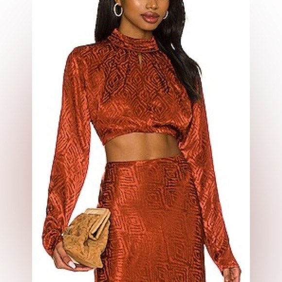REVOLVE Tops - House of Harlow 1960/ Long Sleeve Keyhole Crop Top / Rust Burnt Orange Size M